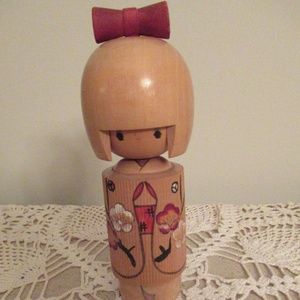 Japanese Creative KOKESHI Doll